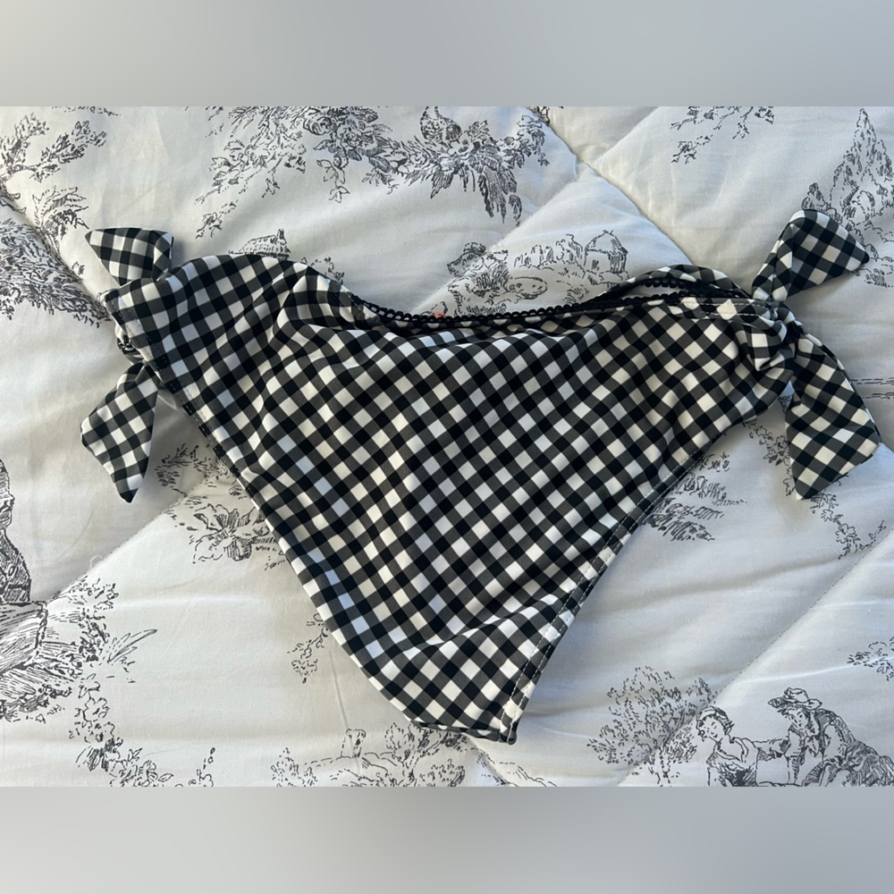 Strapless Checkered Two-Piece Bikini - Picture 5 of 6
